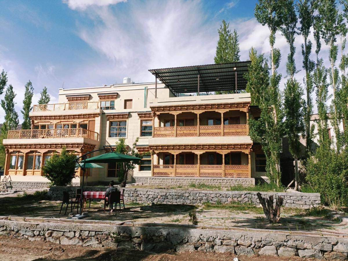 Sindhu Residency Hotel She Buitenkant foto